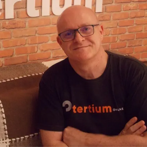 Júlio Cesar Teixiera, {{role}} profile picture